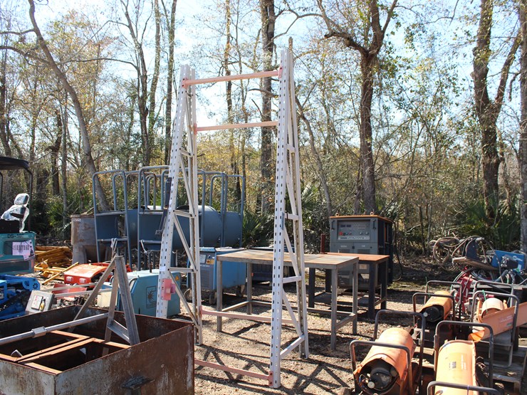 #5207-•-metal-frame-stand-image-2