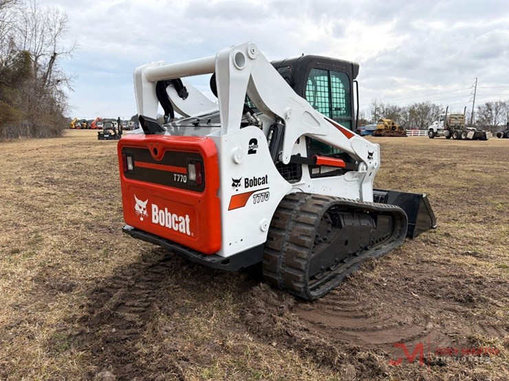 2015-bobcat-t770-image-3