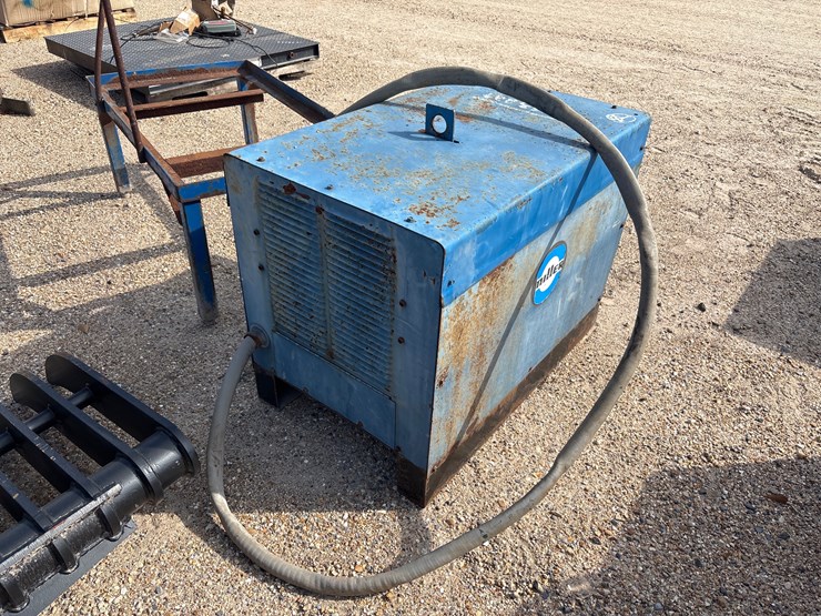 #3468-•-miller-sr4-444-welder-image-4