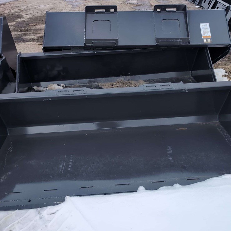 (1) Wolverine 84" Skid Steer Track Duty Bucket TDB-11-84W