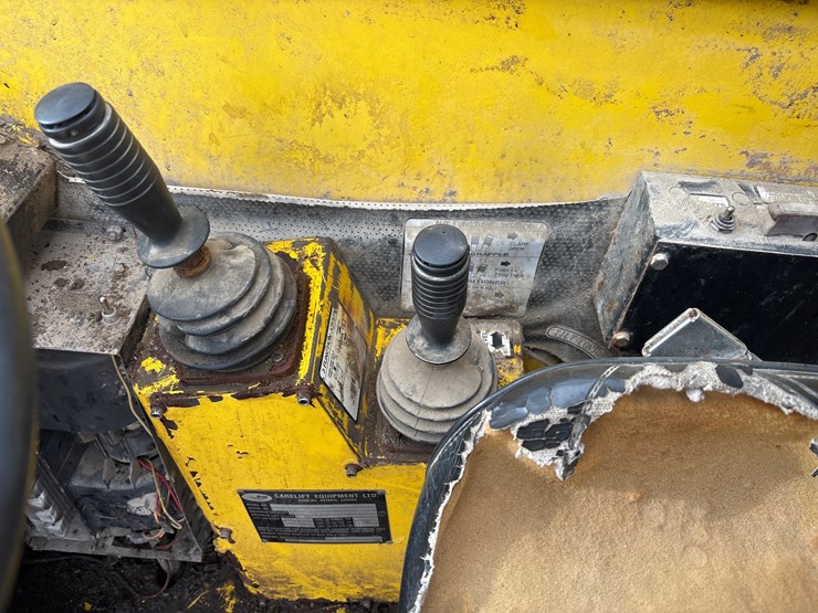 #2566-•-carelift-z82u032-44-forklift-|-for-parts/repairs-image-15