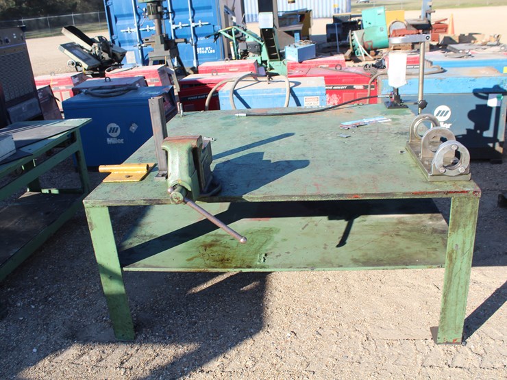 #3491-•-steel-work-table-with-vise,-pressure-gauge-image-2