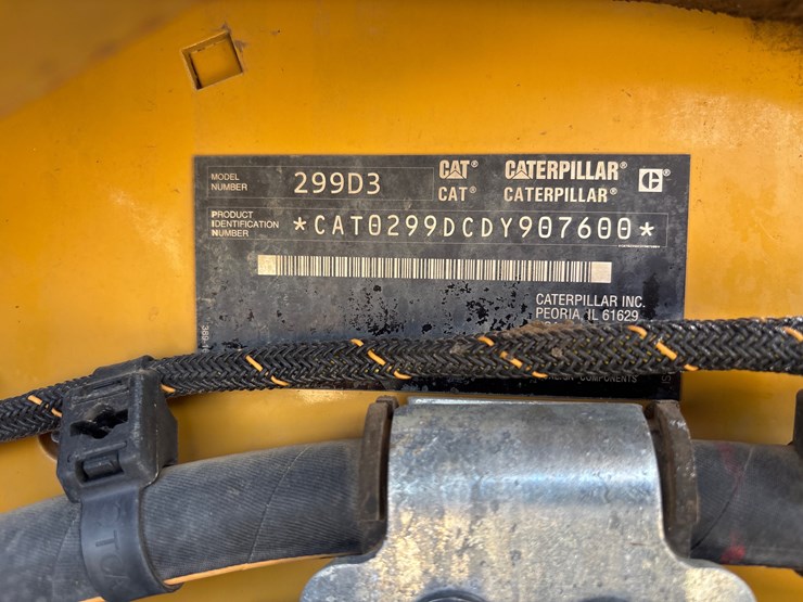 2022-caterpillar-299d3-image-34