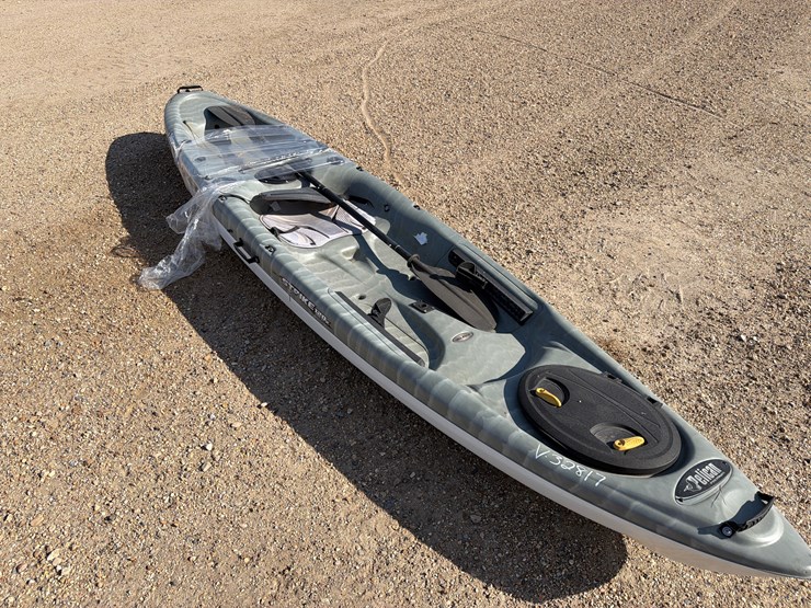 #32817-•-kayak-with-paddles-image-3