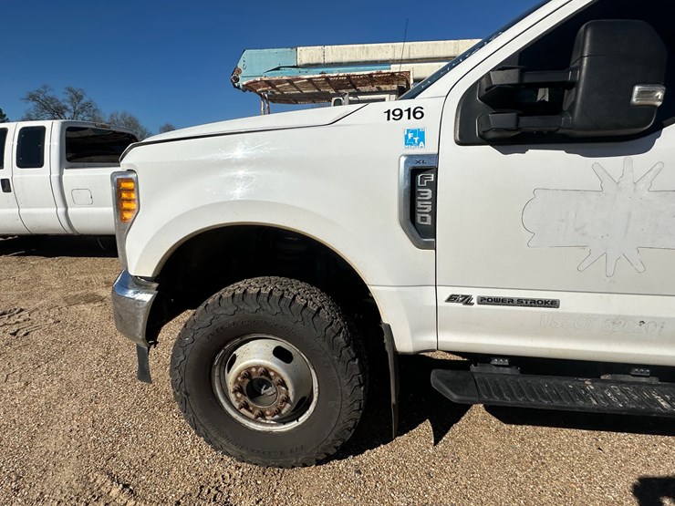 2007-ford-f350-image-12