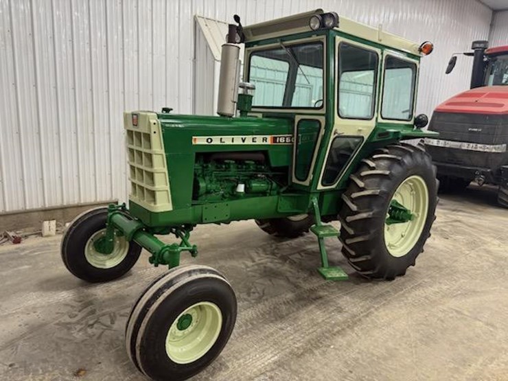 1966-oliver-1650-image-11