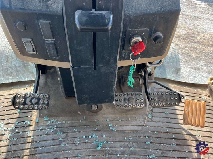 john-deere-6405-image-38