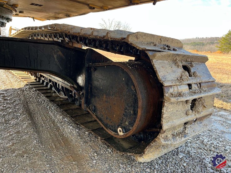 2018-caterpillar-326fl-image-21