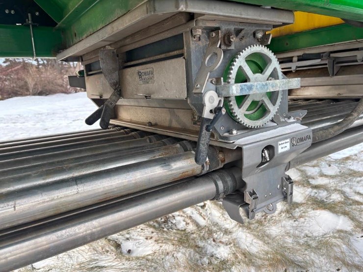 2015-john-deere-1835-image-17