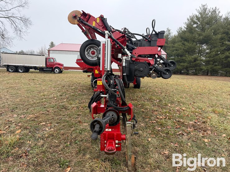 2013-case-ih-1245-image-2