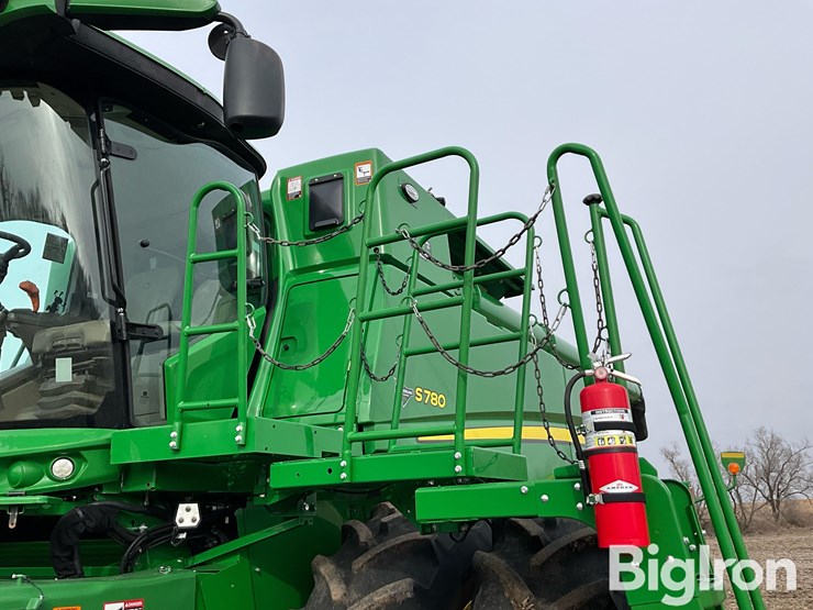 2022-john-deere-s780-image-12