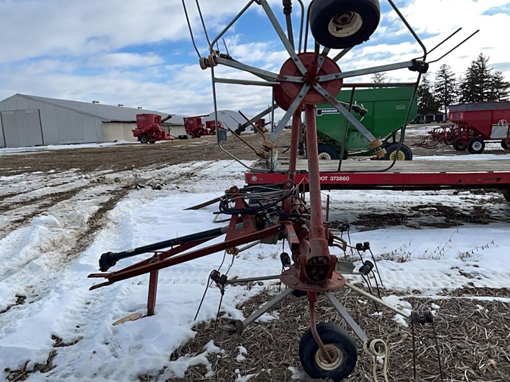 tag-#210,-ag-co-nh-hay-tedder-image-3