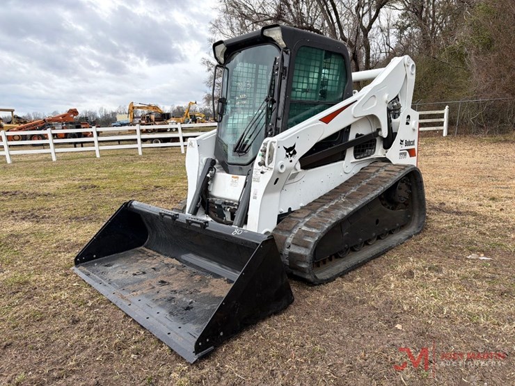 2015-bobcat-t770-image-7