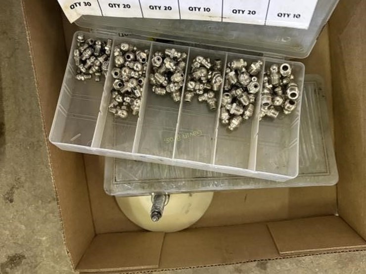 grease-fittings,-cotter-pins-image-3