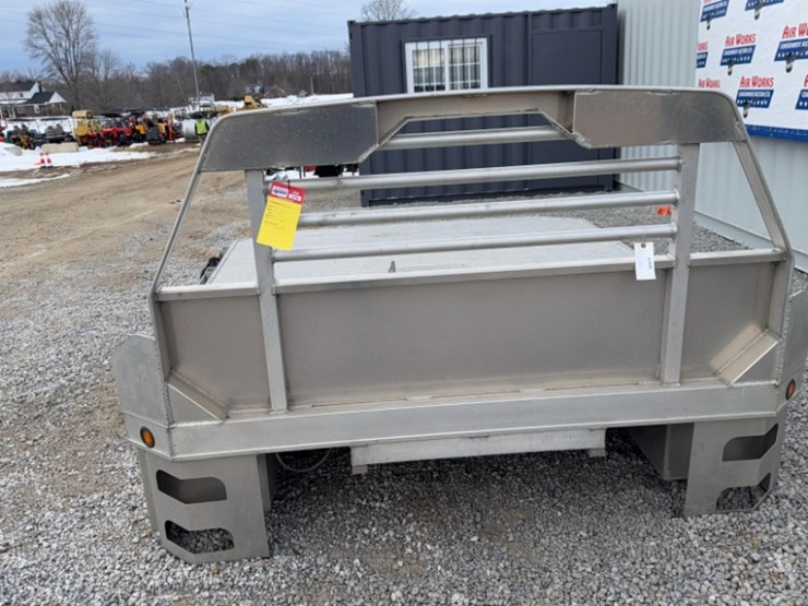 ale-martin-9'-aluminum-truck-bed-for-dually-image-7