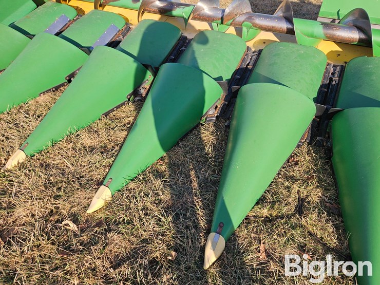 2008-john-deere-608c-image-12