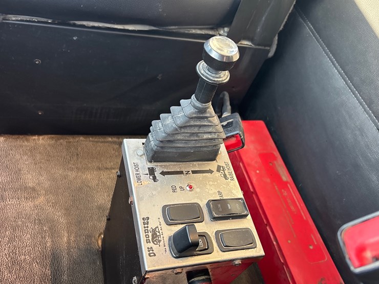 #250-•-2024-kenworth-t880-dump-truck-|-title-delay-image-12