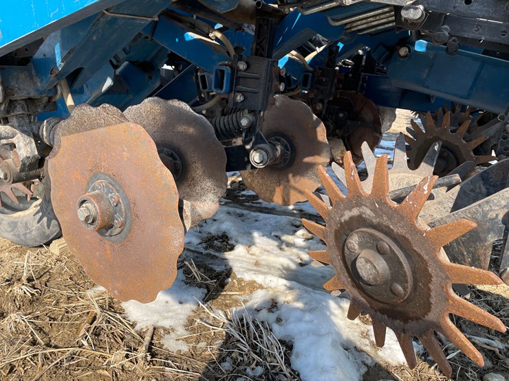 2008-kinze-3200-image-16