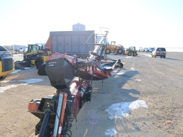 universal-1590-image-2