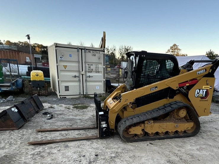 2023-caterpillar-299d3-image-18