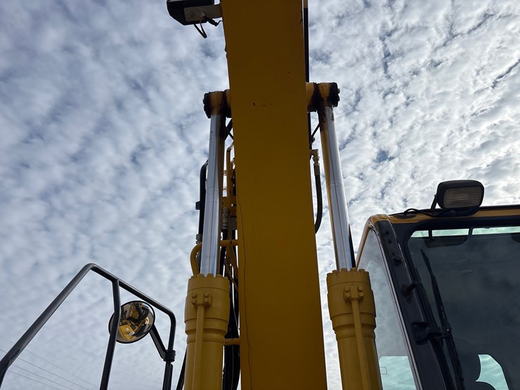 2022-komatsu-pc138us-lc-11-image-22