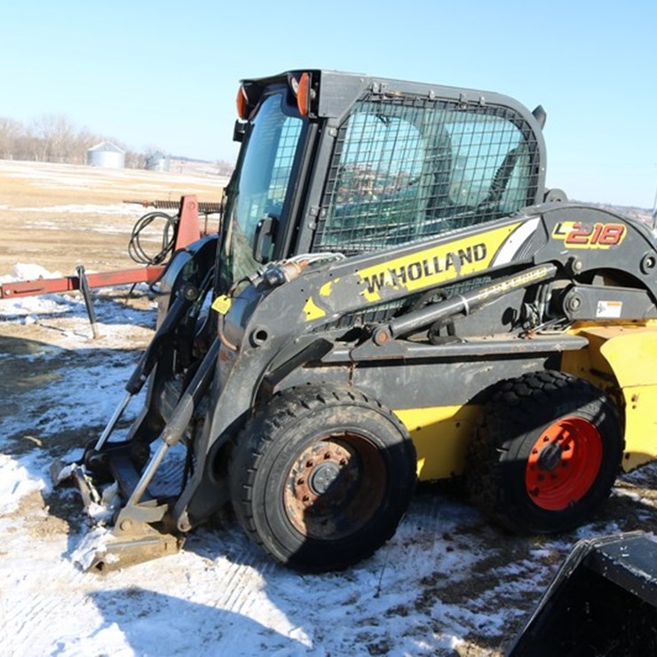 NEW HOLLAND L218