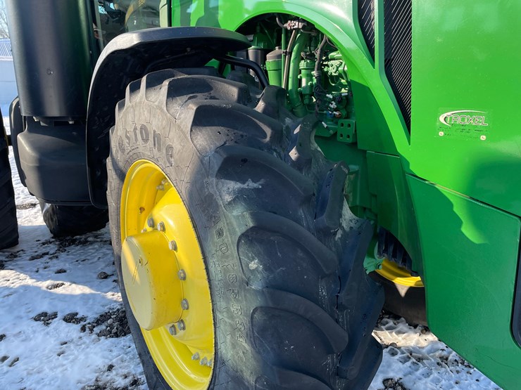 2012-john-deere-8235r-image-20