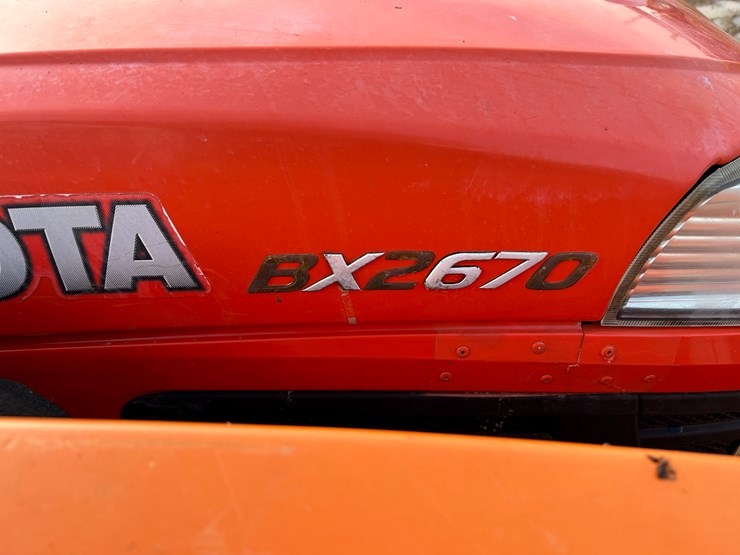 2013-kubota-bx2670-image-21