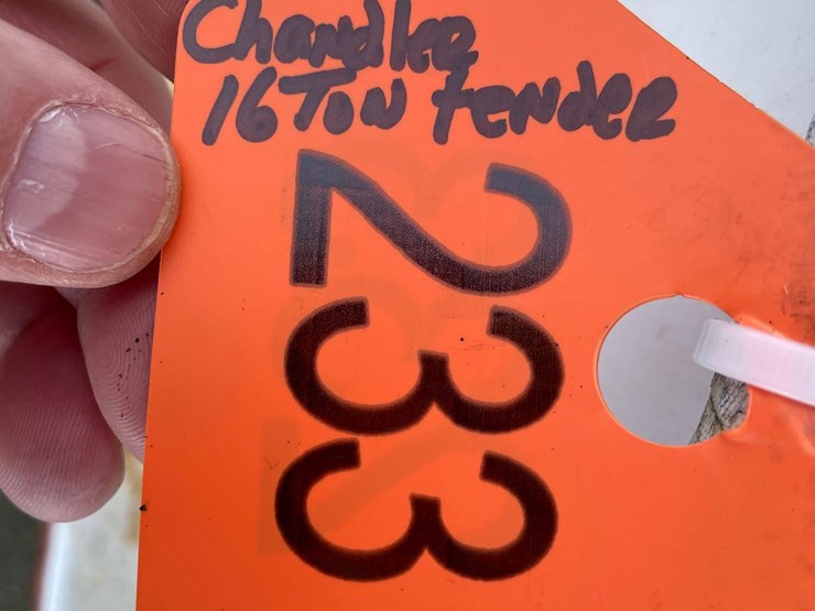 tag-#233,-chandler-16-ton-2-compartment-dry-fertilizer-tender-box-image-2