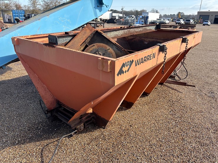 #2581-•-6.3-yds-warren-salt-spreader-|-parts-or-repair-image-2