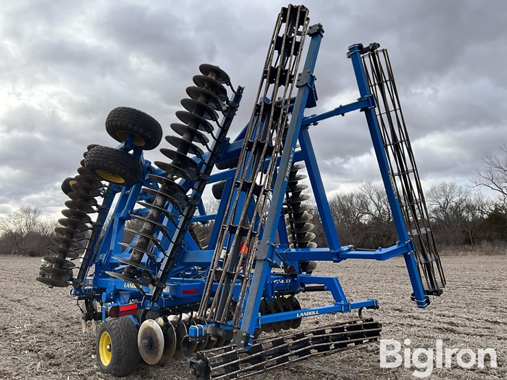 2016-landoll-7431-29-image-7