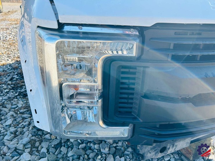 2018-ford-f550-image-9