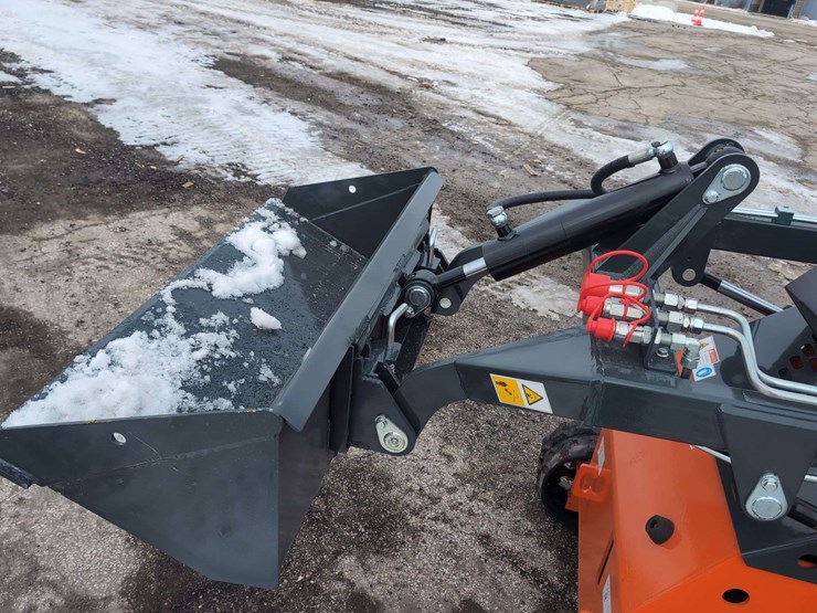 ats-power-mini-skid-steer-loader-23-hp---ats-t460-(orange)-throttle-control-damaged-see-pictures-image-8