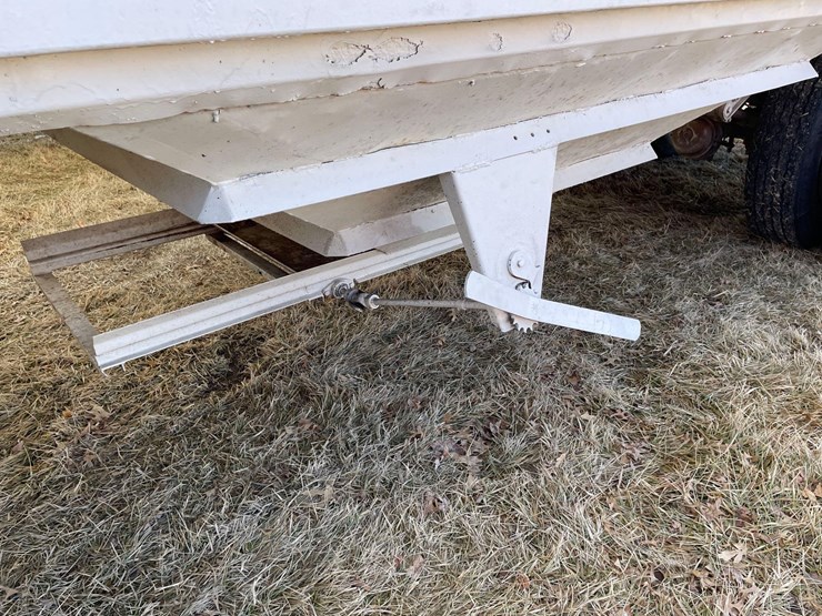 tag-#413,-1981-40'-chamberlin-hopper-bottom-steel-trailer-image-7