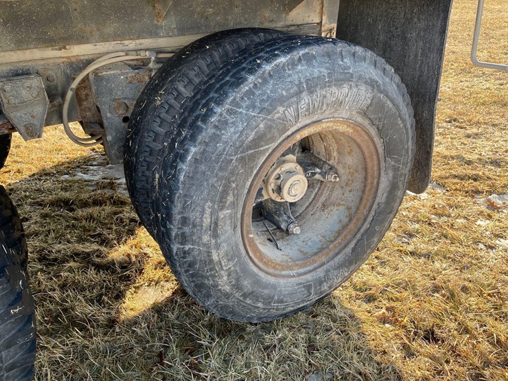 1979-gmc-7000-image-8