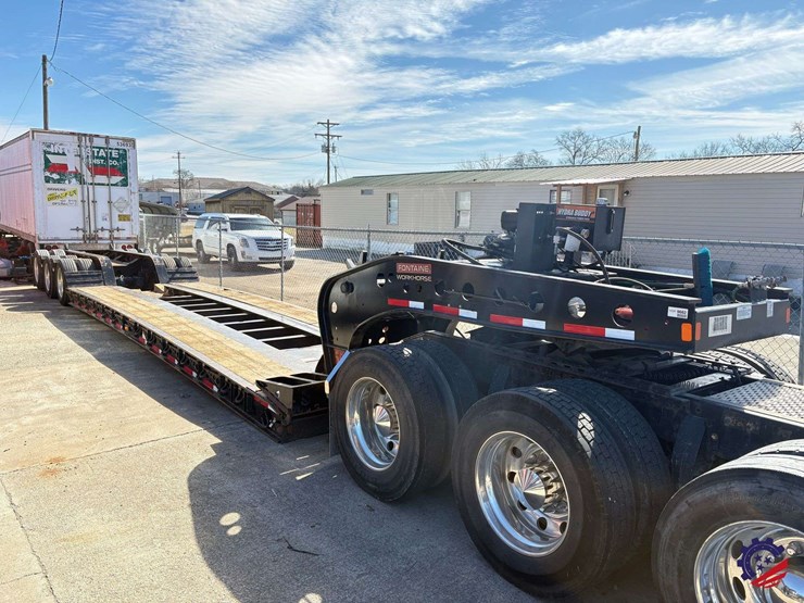 2023-fontaine-lowboy-image-2