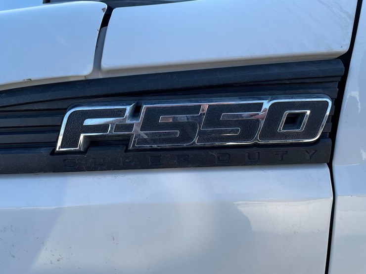 2013-ford-f550-image-3