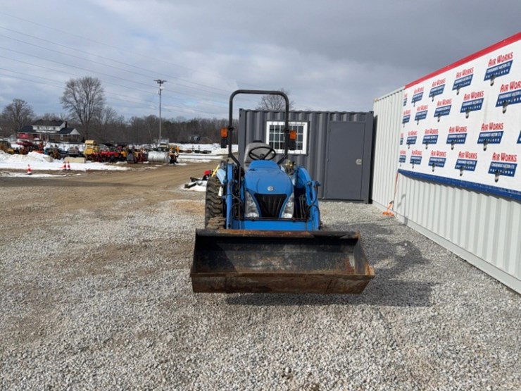 new-holland-7308-image-3