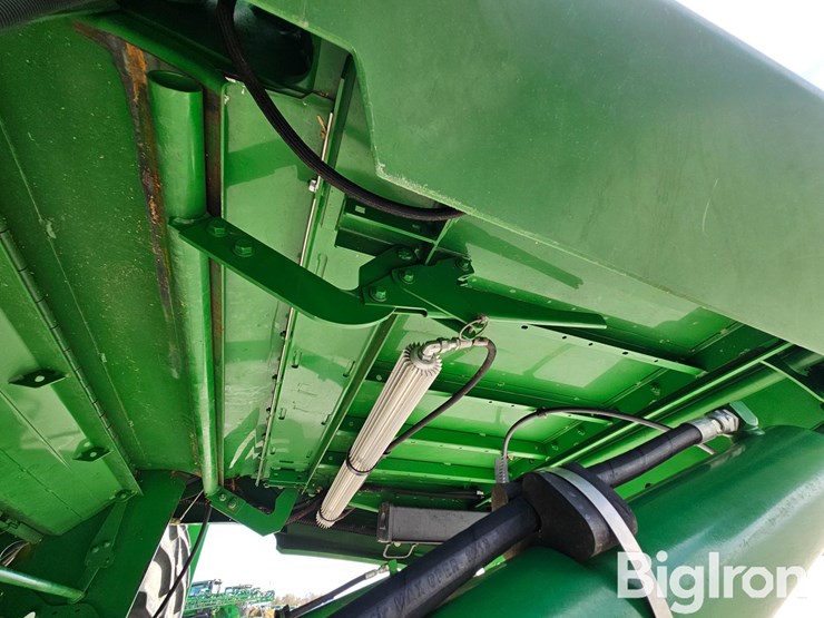 2013-john-deere-s670-image-17