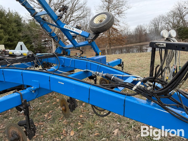 2004-dmi-4300-image-10