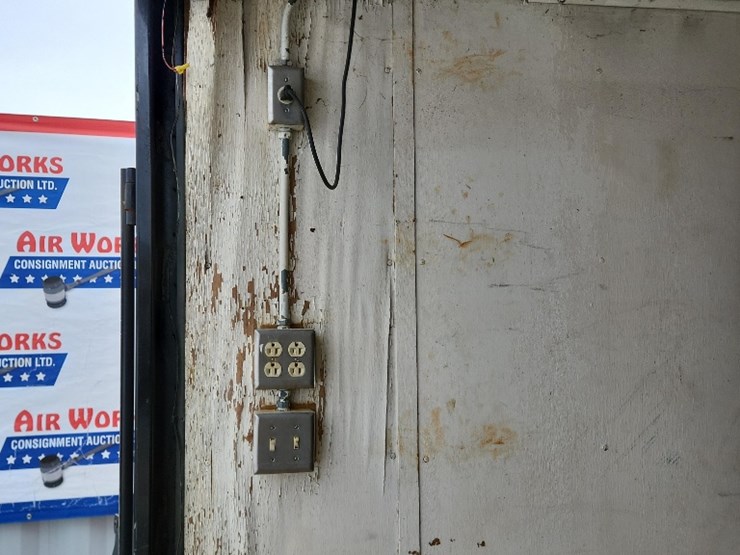 26'x7'-haulmark-enclosed-trailer---red,-back-door-ramp,-side-door,-tandem-axle-image-12