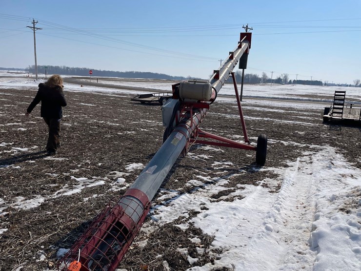 tag-#101,-10"x31'-peck-load-out-auger-image-1
