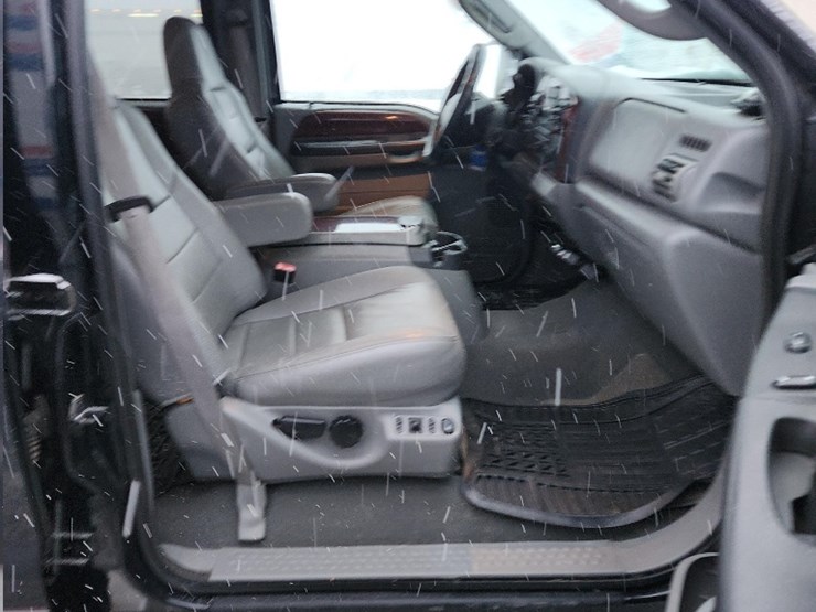 2006-ford-350-image-11