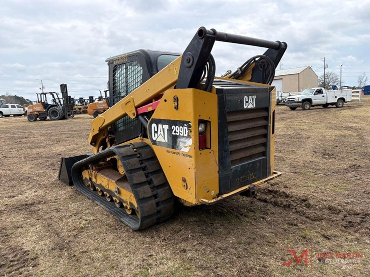 2015-caterpillar-299d-image-5