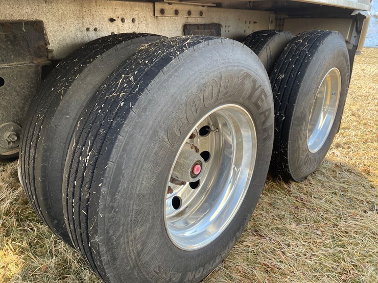 tag-#249,-2021-cornhusker-800-42'x96'-hopper-trailer-image-7