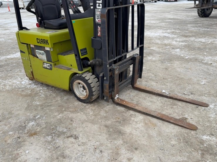 clark-tmx15-image-14