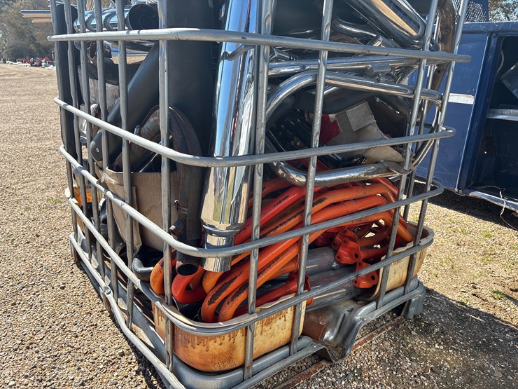 #32925-•-container-of-harley-davidson-exhaust-systems-and-handle-bars-image-4