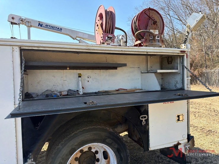 2003-international-durastar-4300-image-12