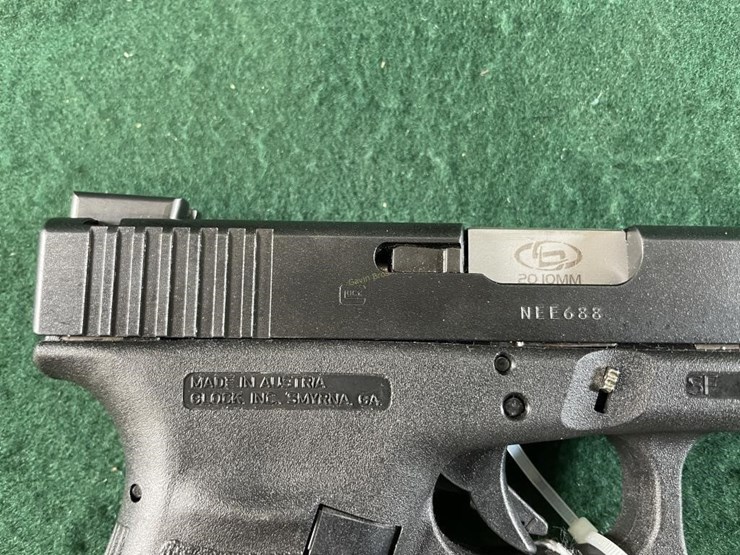 glock-20-10mm-auto-pistol-image-3