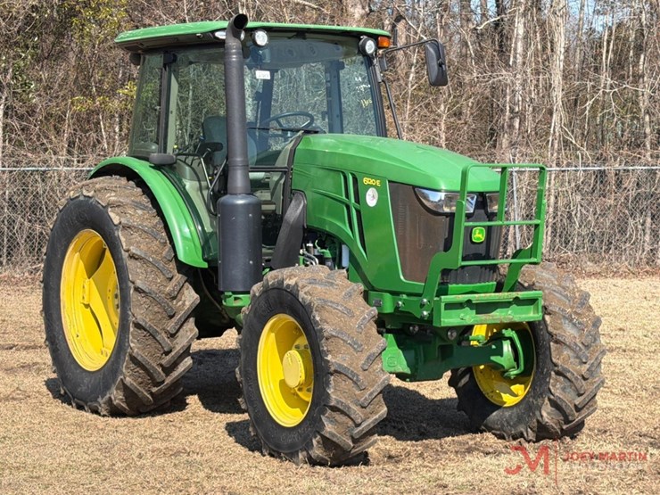 john-deere-6120e-image-1
